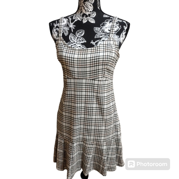 Hollister Dresses & Skirts - Hollister Flannel Academia Jumper